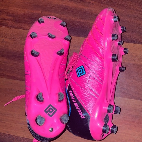 Dream Pairs Little Girls soccer cleats size 13 used in great condition - Picture 4 of 4